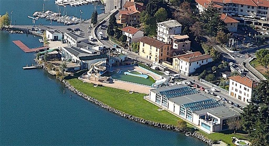 Ostello Del Porto Ловере Екстер'єр фото